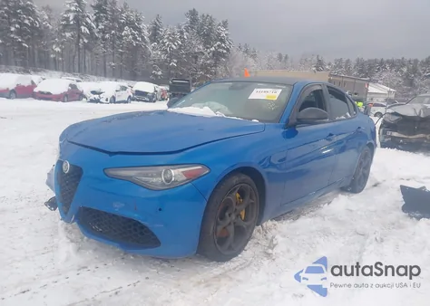 2019 Alfa Romeo Giulia Ti Sport Awd z USA, uszkodzony, nr VIN ZARFANBNXK7601994